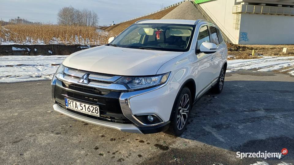 MITSUBISHI OUTLANDER III SALON 4x4 LPG MODEL nieuszkodzony Tarnobrzeg sprzedam