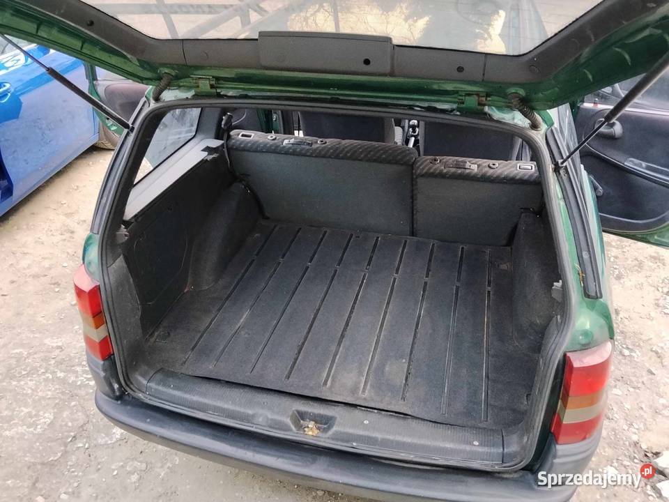 Opel Astra F 14 2001r Kombi auto do transportu mazowieckie Warszawa sprzedam