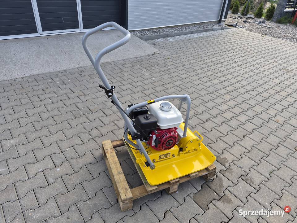 Wynajem zagęszczarki jednokierunkowej 102 Honda