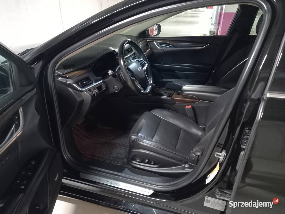Okazja Cadillac xts 2018r polift nieuszkodzony Warszawa