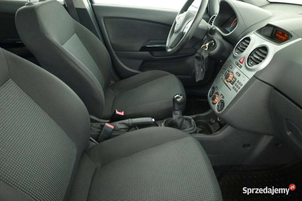 Opel Corsa 12 wielofunkcyjna kierownica