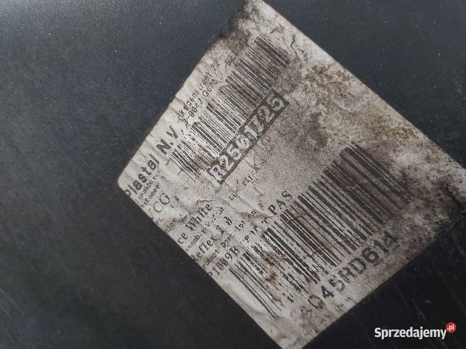 VOLVO C30 12r zderzak tył Kielce