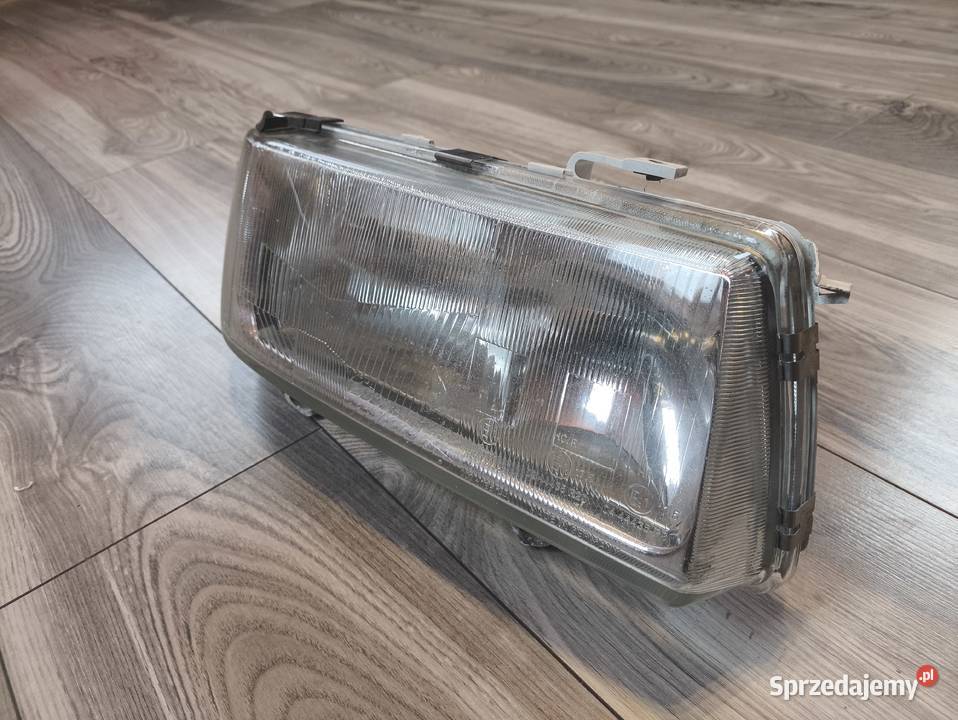 LAMPA REFLEKTOR AUDI 8090 ZESPOLONAZESPOLAK prawe Trzeciewiec