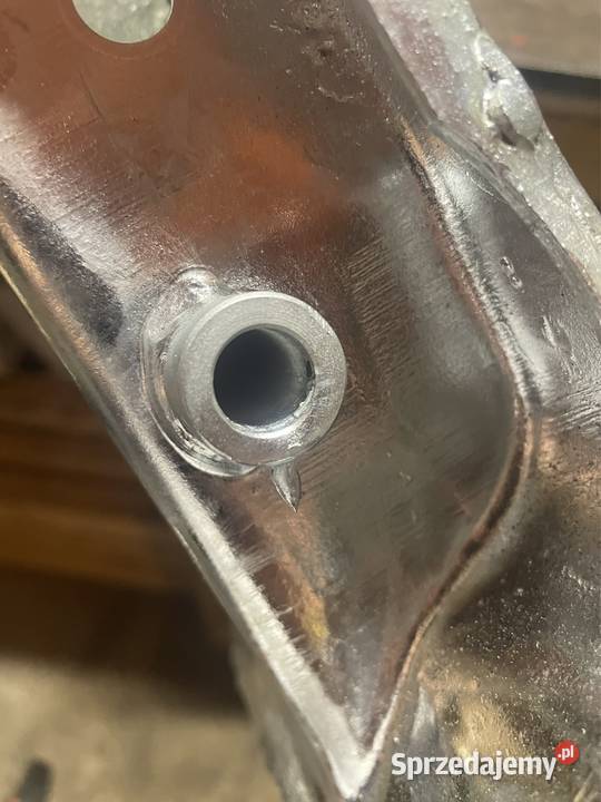 Mocowanie amortyzatora prawe audi a4 b5 80 Małomice