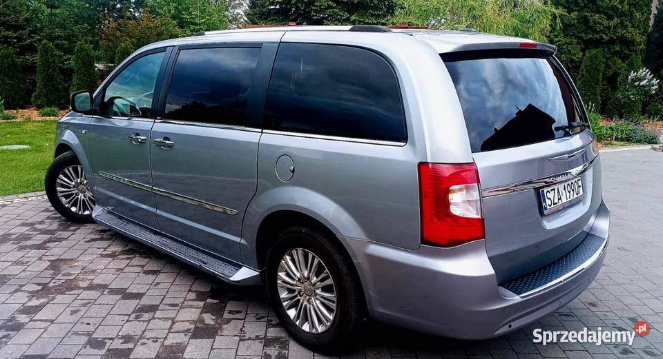 Chrysler Town Country 30TH prawie LIMITED czujnik martwego pola Dobraków