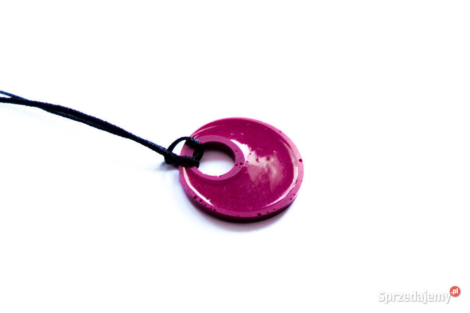 Okrągły bordowy wisiorek ręcznie robiony Warszawa