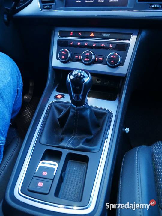 Seat Leon produkcji 2017 Serwisowany w ASO przyciemniane szyby Żagań