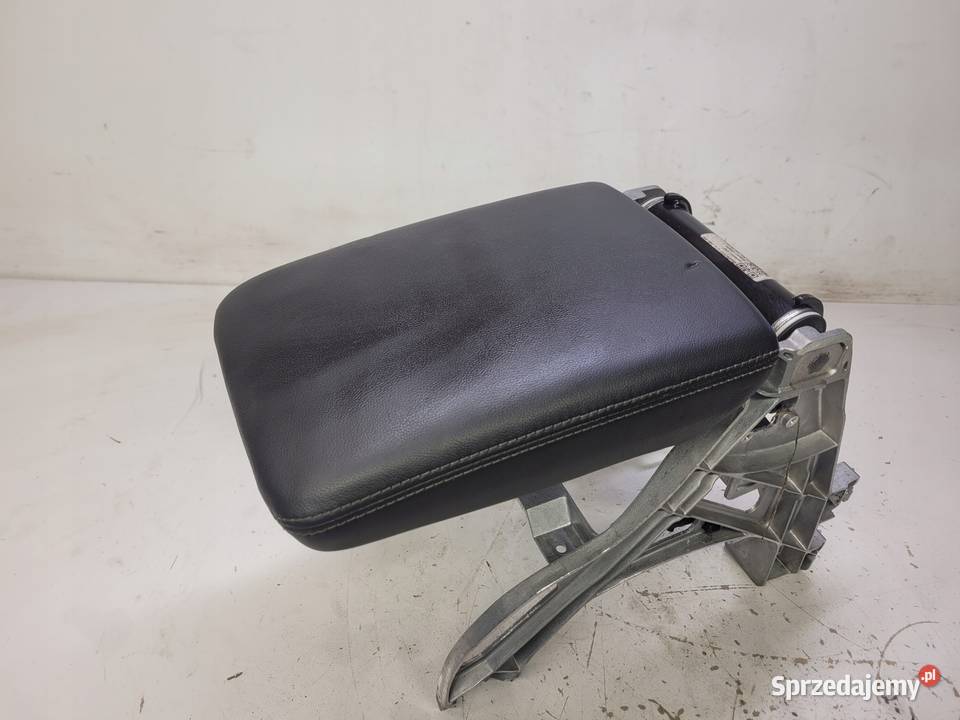 PODŁOKIETNIK PRZÓD AUDI A4 B9 8W0864283A SKÓRA Przystajń