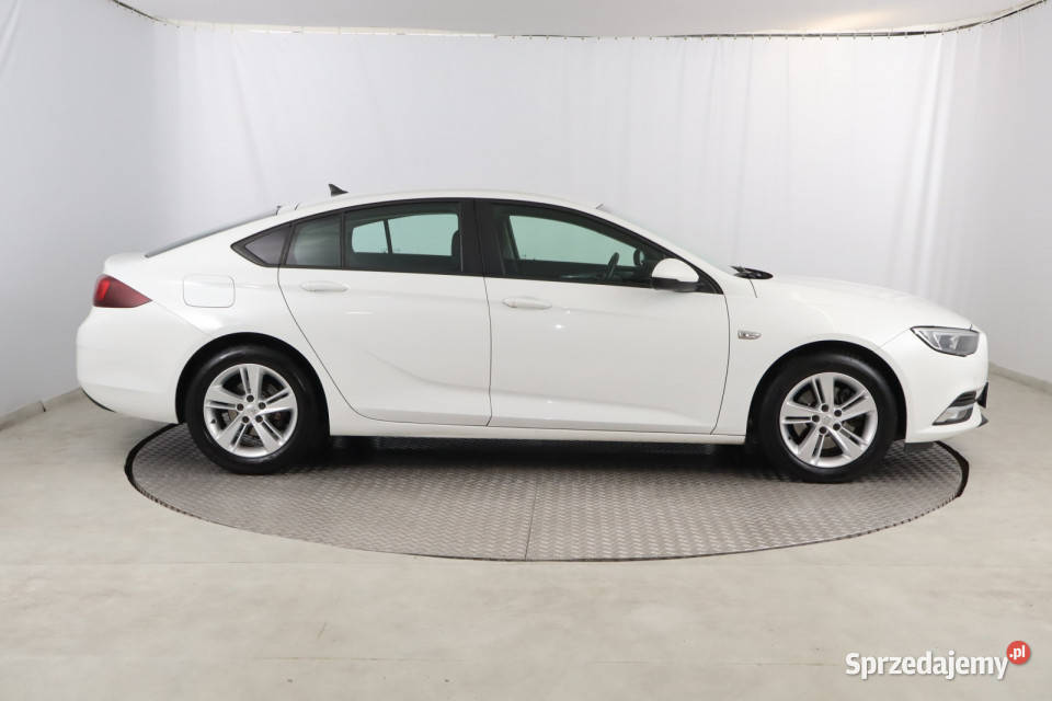 Opel Insignia 16 CDTI Rok produkcji 2018