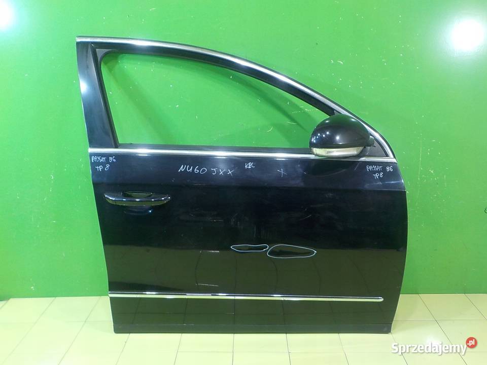 VW PASSAT B6 20 TDI 10r KOMBI drzwi prawy przod mazowieckie Suków
