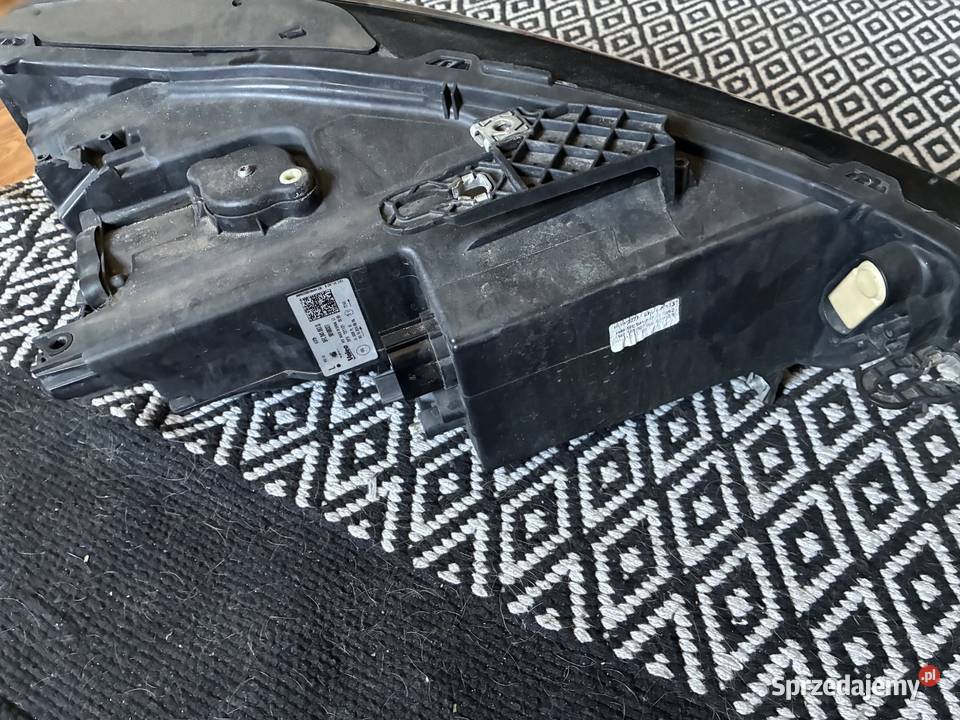 Reflektory Seat Leon KL1MK4 wersja UK Grudziądz
