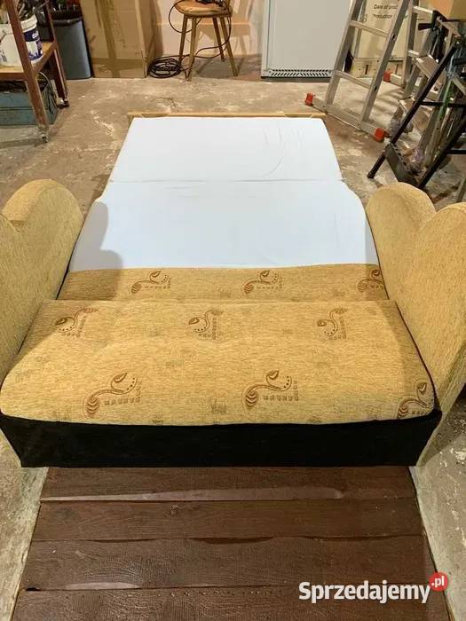 Rozkładana Kanapa z Funkcją Spania Sofa Nowa Zielona Góra