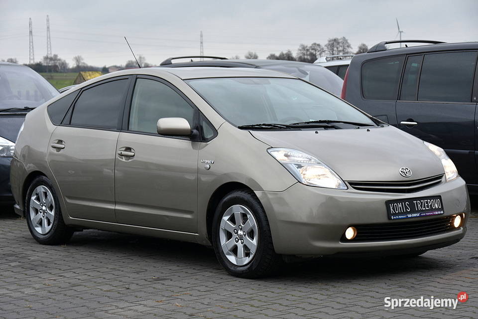 Toyota Prius III 15 benzyna HYBRYDA kamera Nowe Trzepowo