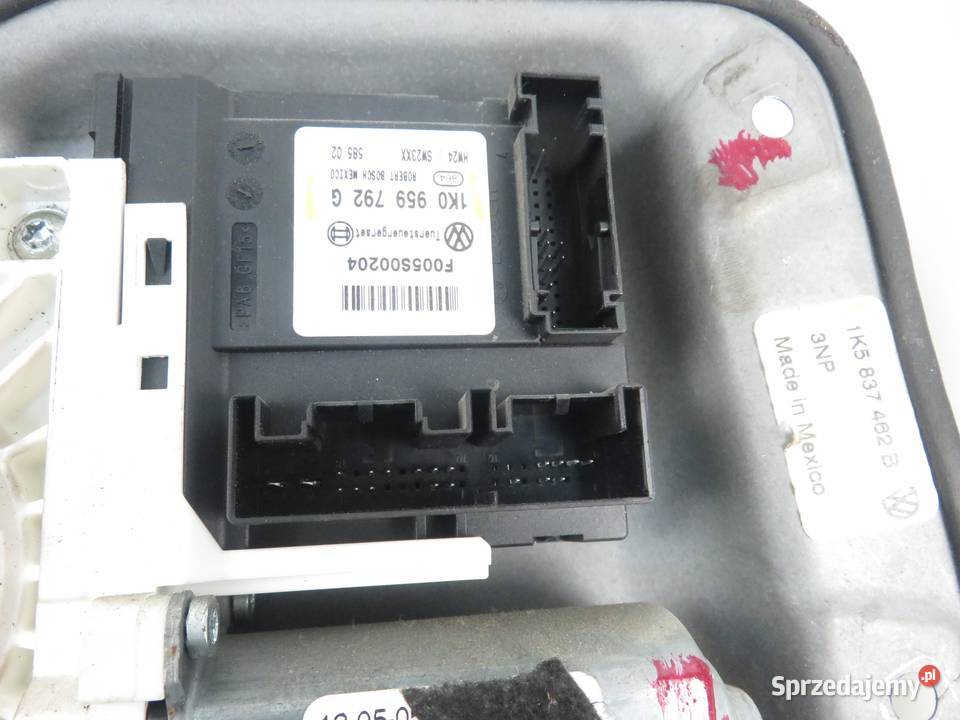 PODNOŚNIK SZYBY PRAWY PRZEDNI VW JETTA III