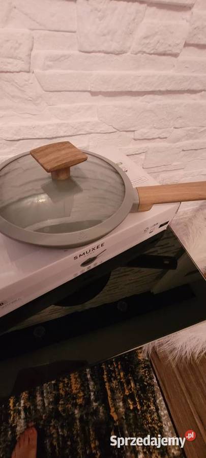 Patelnia z pokrywą Ozimek