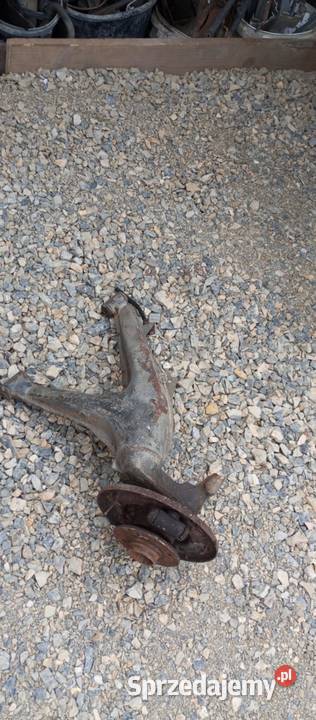 wahacz bmw e30 tył prawy beben Wahacze