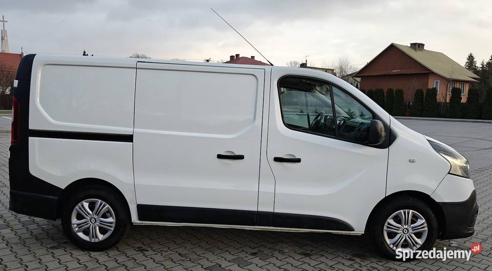 Renault Trafic III L1H1 16 DCI 115 Niski hak podkarpackie Dębica sprzedam