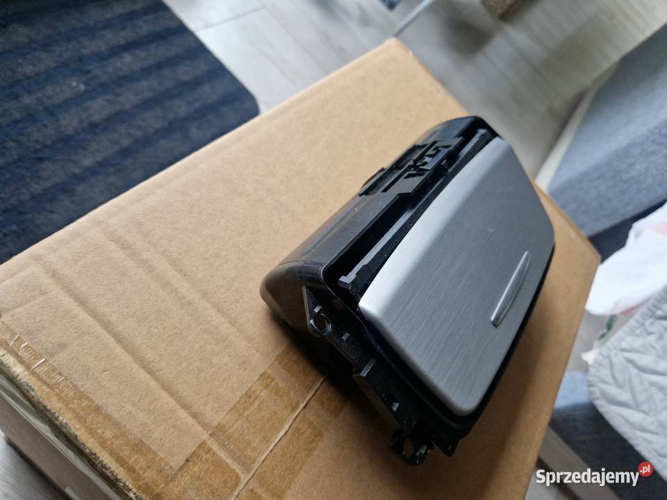 Schowek półka na okulary Bmw e90 e91 oem Warszawa