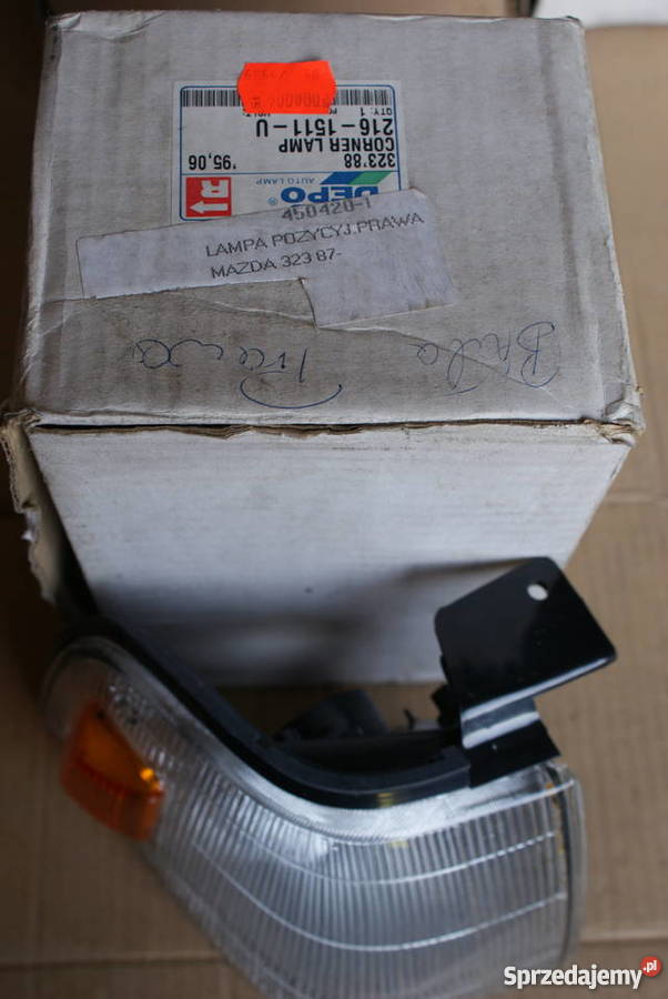 LAMPA PRZÓD POZYCJIA PRAWA BIAŁA MAZDA 323 87 osobowe Białobrzegi