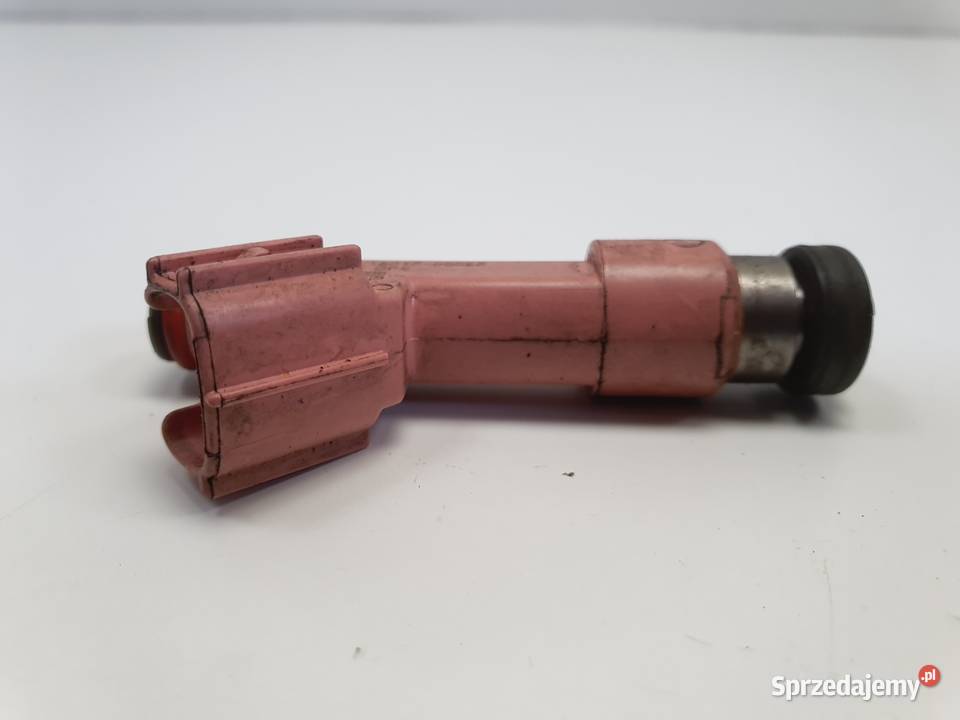 Toyota Yaris III 15 VVTi WTRYSKIWACZ wtrysk sprzedam