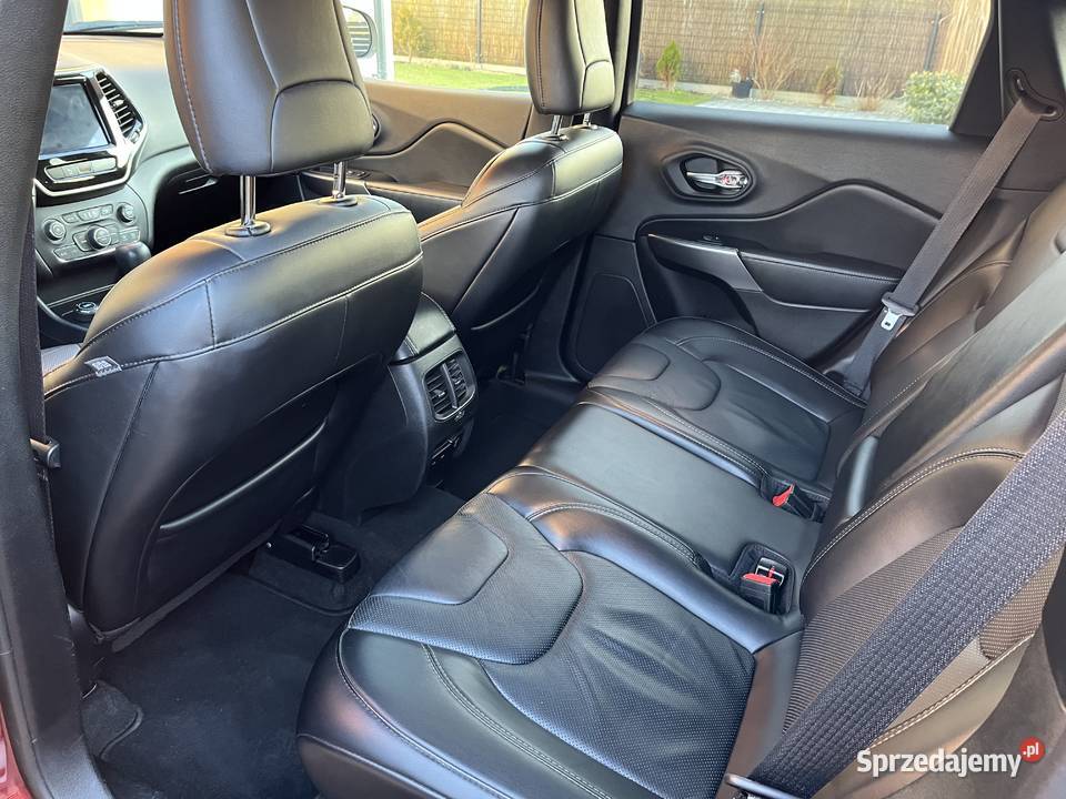 Jeep Cherokee 32 V6 BenzynaGAZ LIMITED 4x4 Kluczbork