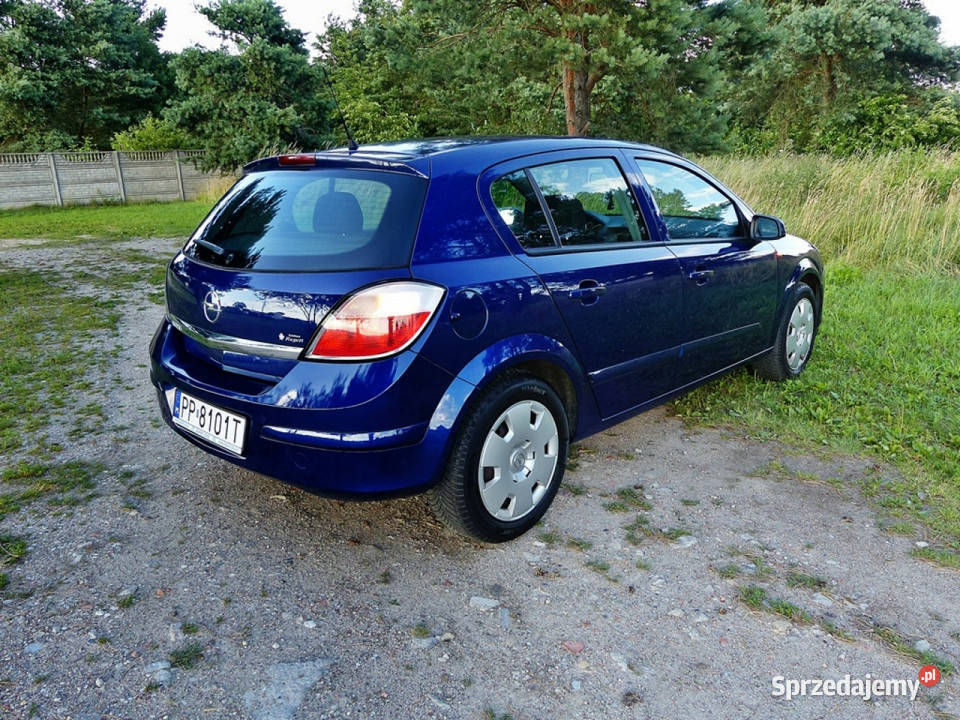 Opel Astra 14 16VENJOYKlimaElektrykaSprawna 1400cm3 Piła sprzedam