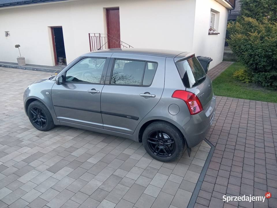 Suzuki Swift salon