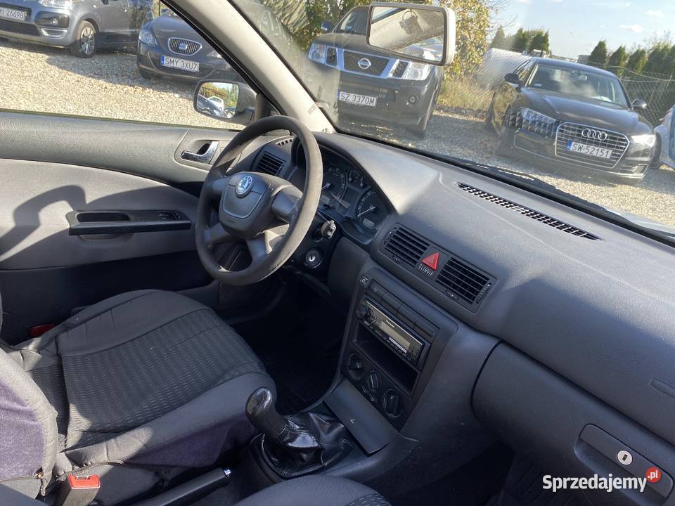 Skoda Octavia 1 właściciel nowości krajowy światła przeciwmgielne śląskie Paniówki