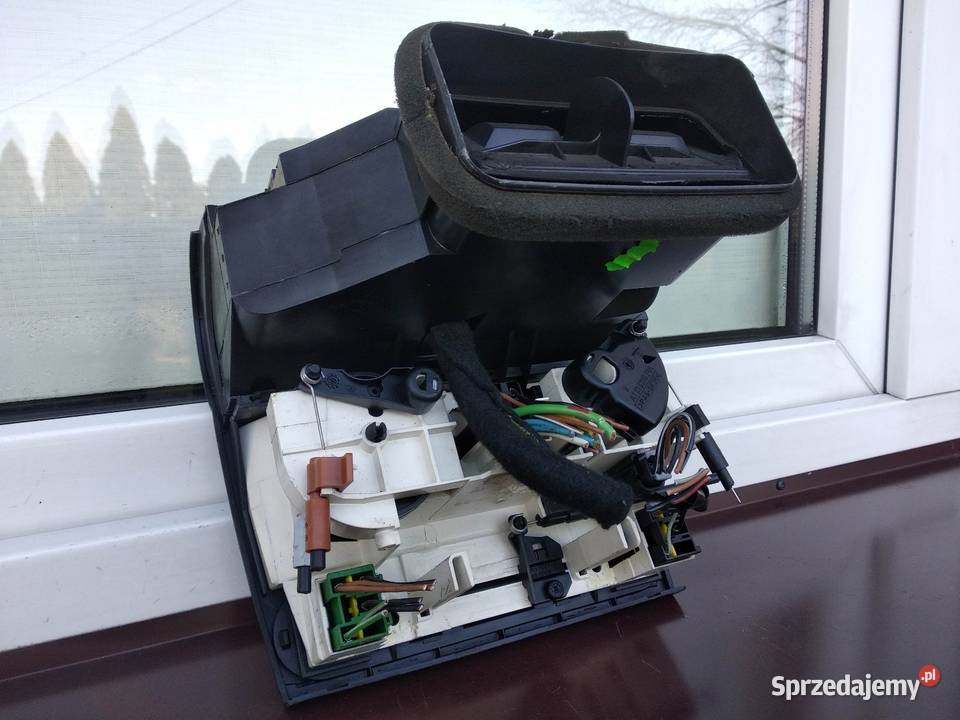 Opel Corsa B Tigra A panel nawiewu klima osobowe Sieradz