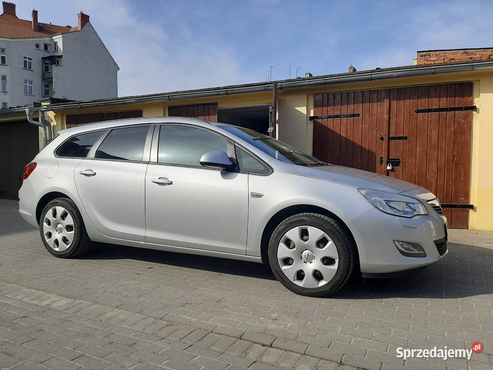Opel Astra J 14T 140 LPG Kombi klimatyzacja Rawicz sprzedam
