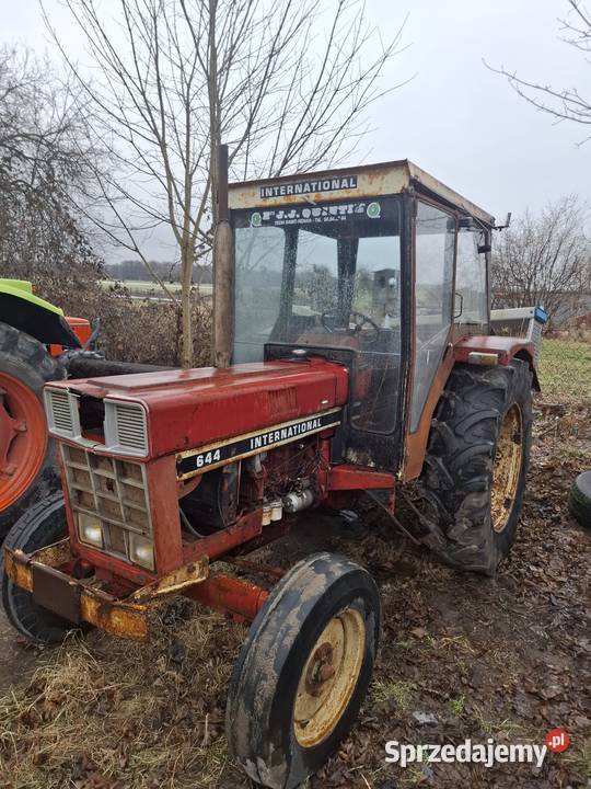 Ciągnik Case International 644 lubelskie Działyń