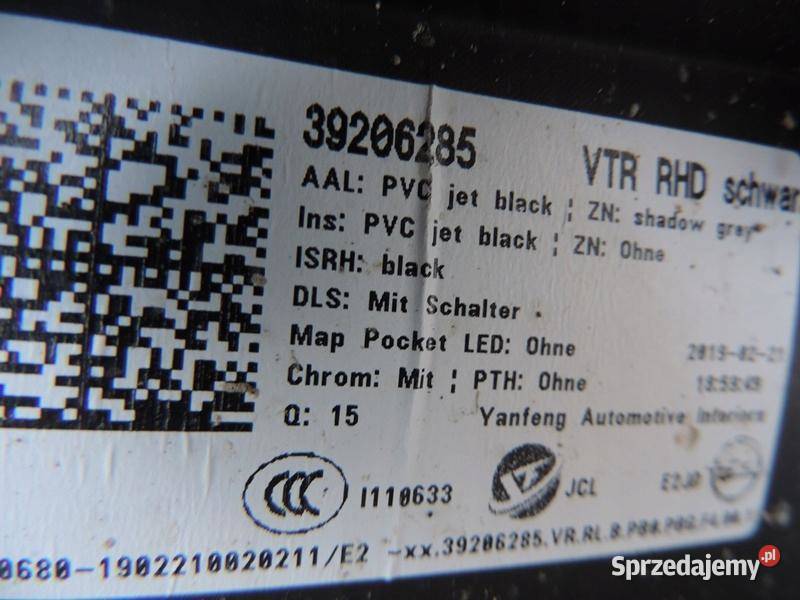 Opel Insignia B boczek tapicerka drzwi prawy Tapicerki samochodowe