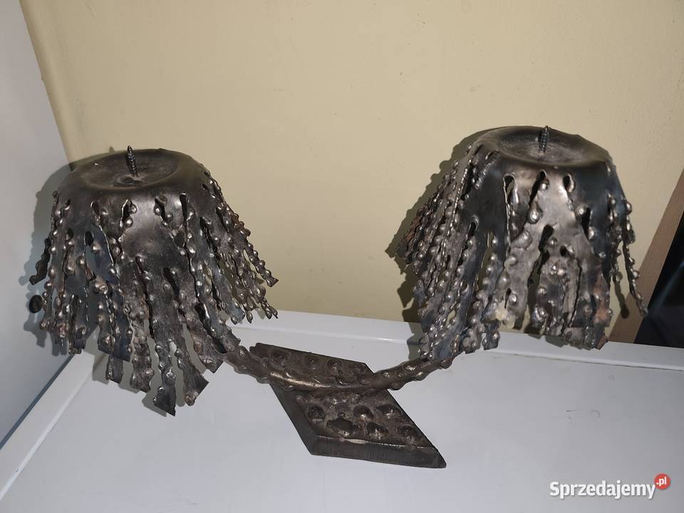 Świecznik rzeźbiony metalowy świecznik metalowy Wrocław sprzedam