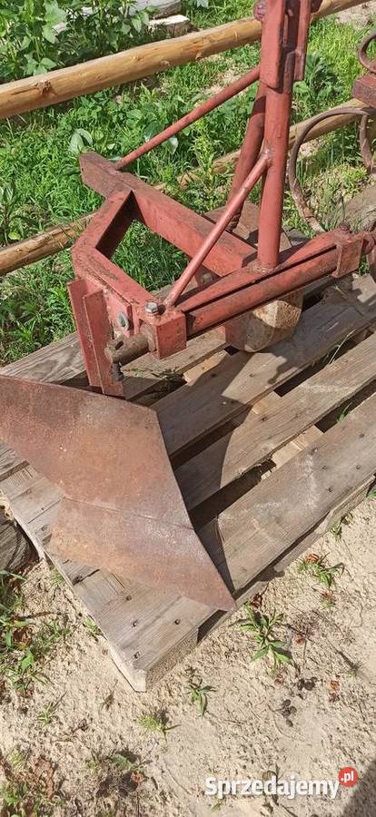 Sprzedam traktor sam Widełka
