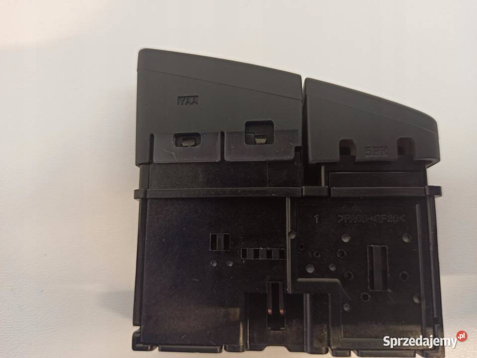 SUZUKI SWIFT MK8 PRZEŁĄCZNIK ŚWIATEŁ AWARYJNYCH