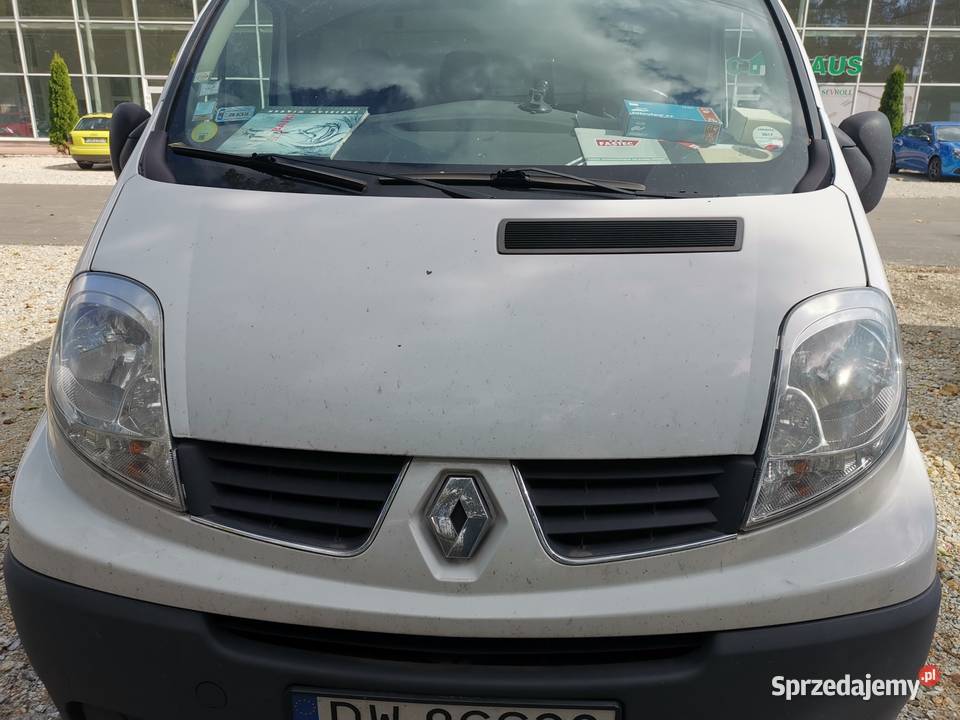 Sprzedam Renault traffic 2013 w ładnym stanie relingi dachowe Wrocław