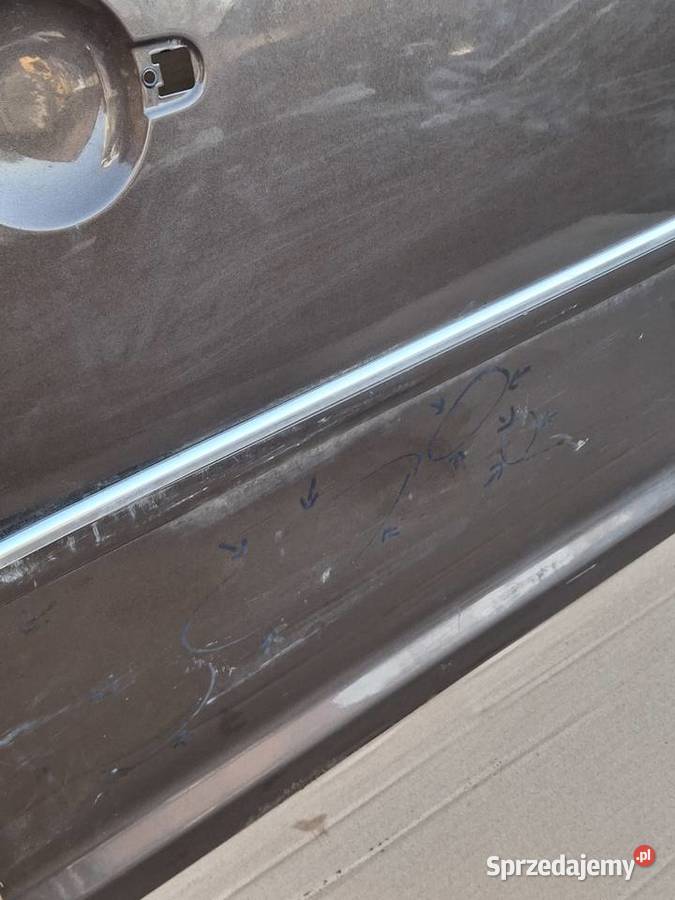 VW TOURAN I DRZWI PRAWY PRZÓD PRAWE PRZEDNIE Bieleń