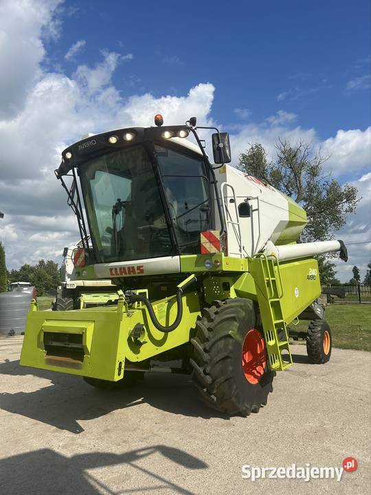 Claas Avero 240 APS