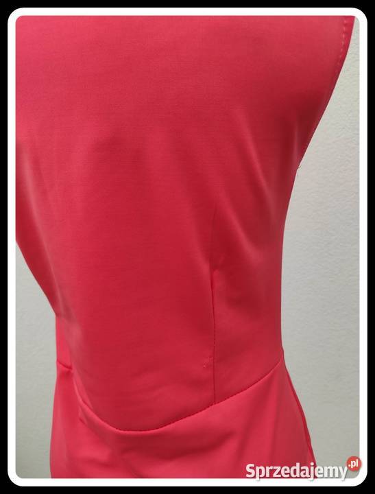 Sukienka koralowa rozpinana na całej długości 38