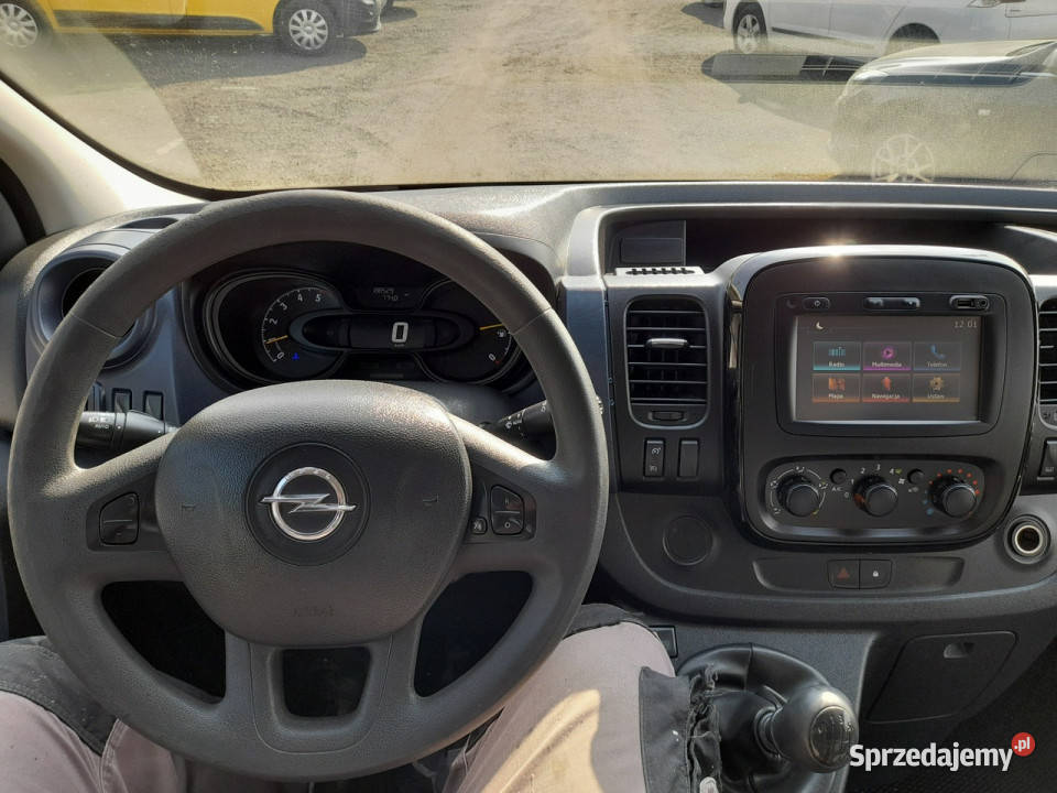 Opel Vivaro Nawigacja czujniki parkowania 121KM Lipiany