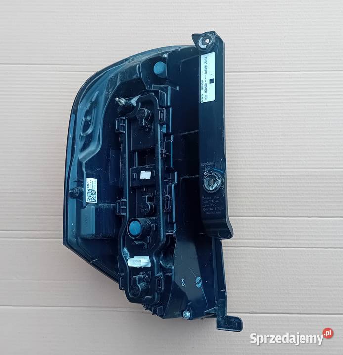 Renault Kangoo IV lampa prawa tylna
