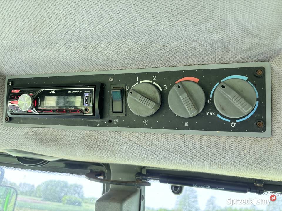 Ciągnik ValtraValmet t130 Amortyzacja przedniej osi