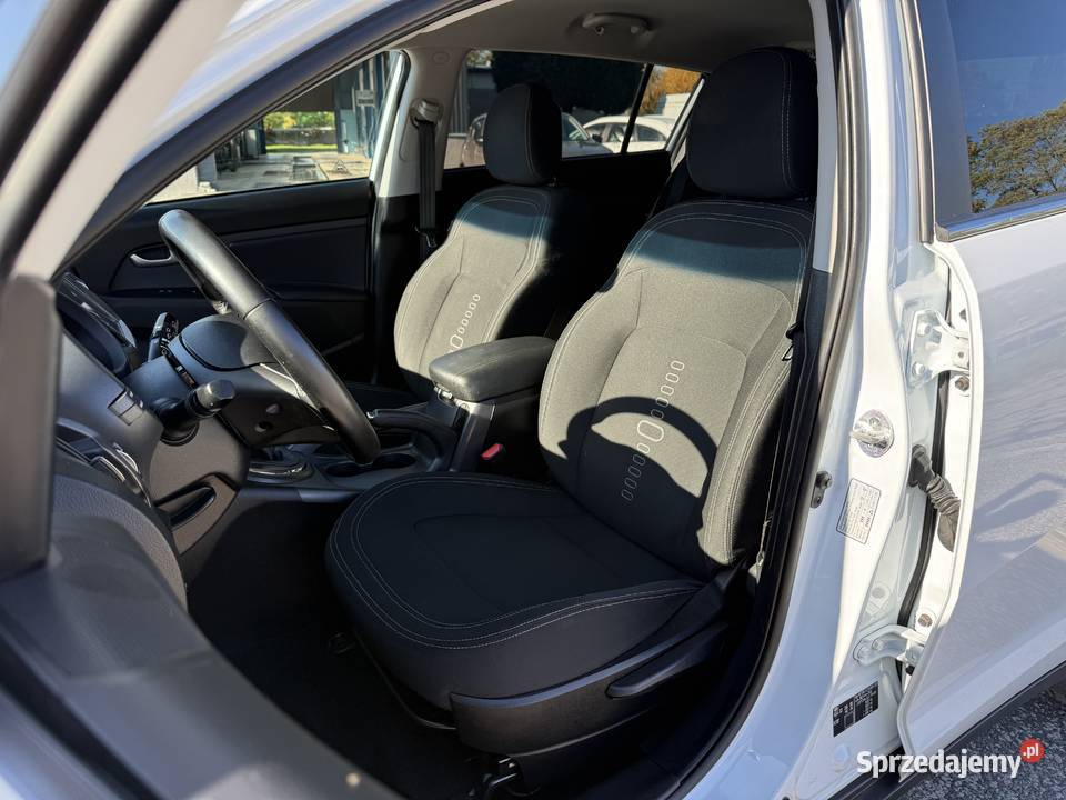 Kia Sportage 16 BENZYNA Klimatyzacja Nawigacja kurtyny powietrzne Samochody osobowe