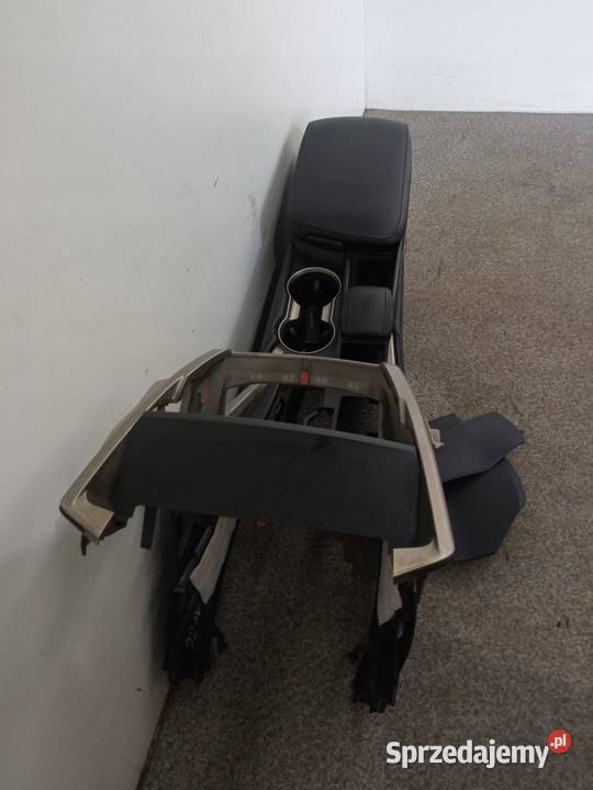 TUNEL ŚRODKOWY PODŁOKIETNIK SCHOWEK Lexus NX I świętokrzyskie