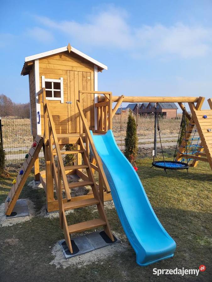 Plac zabaw Krzyś domek dzieci ślizg huśtawki wielkopolskie Poznań