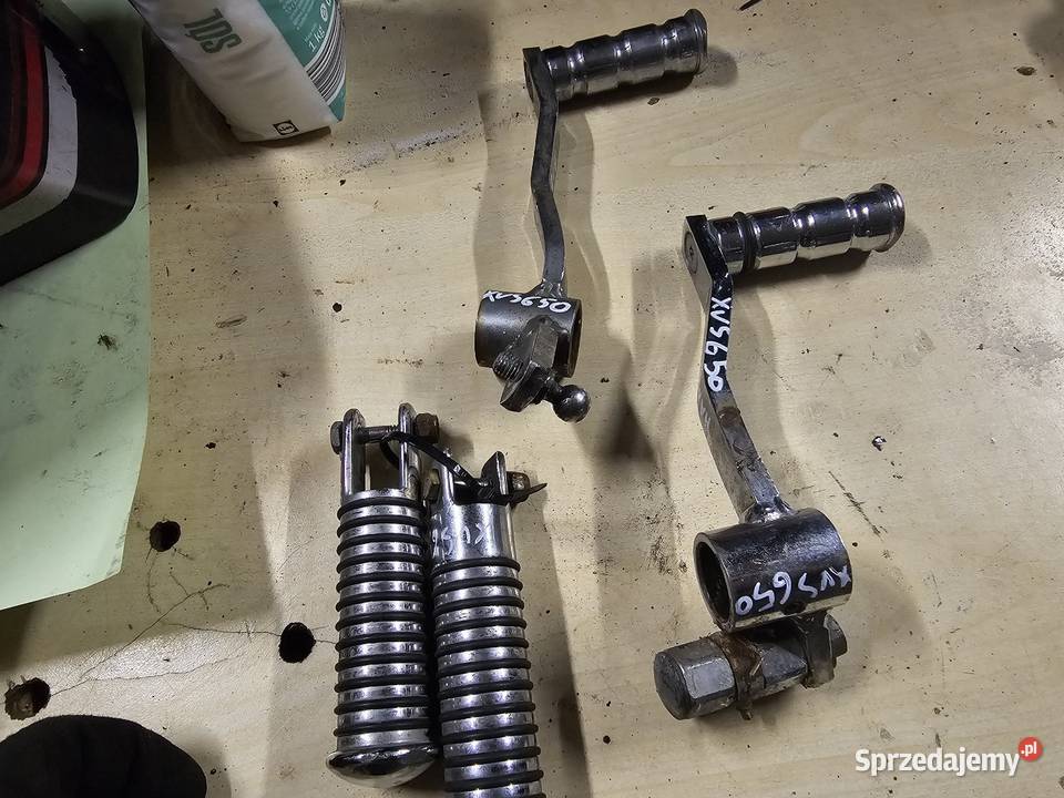 Yamaha XVS 650 drag Star sety podnóżki przednie