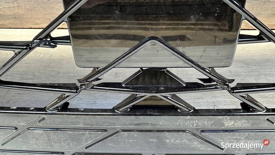 KRATKA ZDERZAK SPOILER PRZÓD SEAT CUPRA ATECA osobowe Zderzaki Gorzów Wielkopolski sprzedam