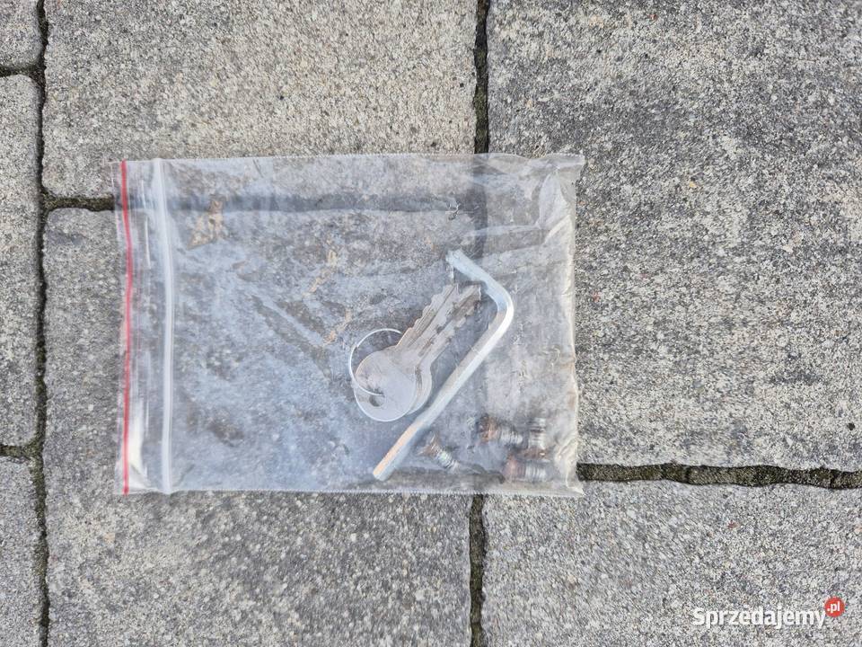 Relingi dachowe VW Passat B8 Relingi dachowe Mińsk Mazowiecki