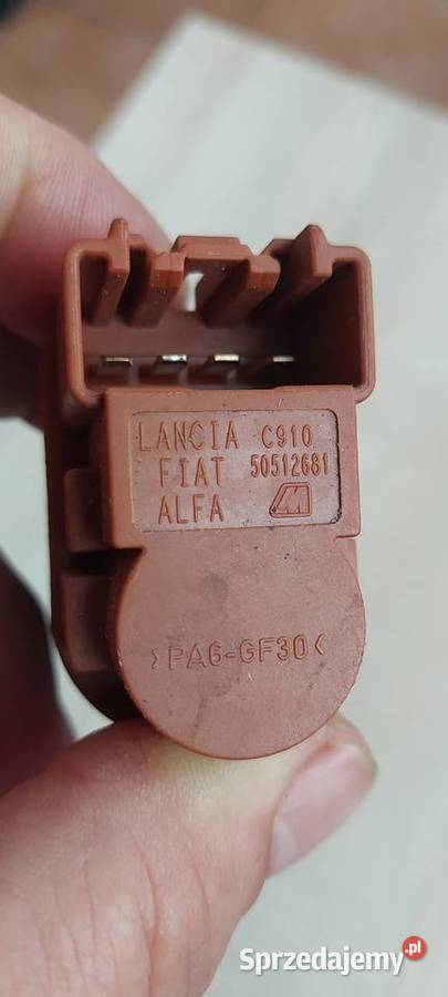 Czujnik pedału stop FIAT 500 L 50512681 Czujniki Szczecin
