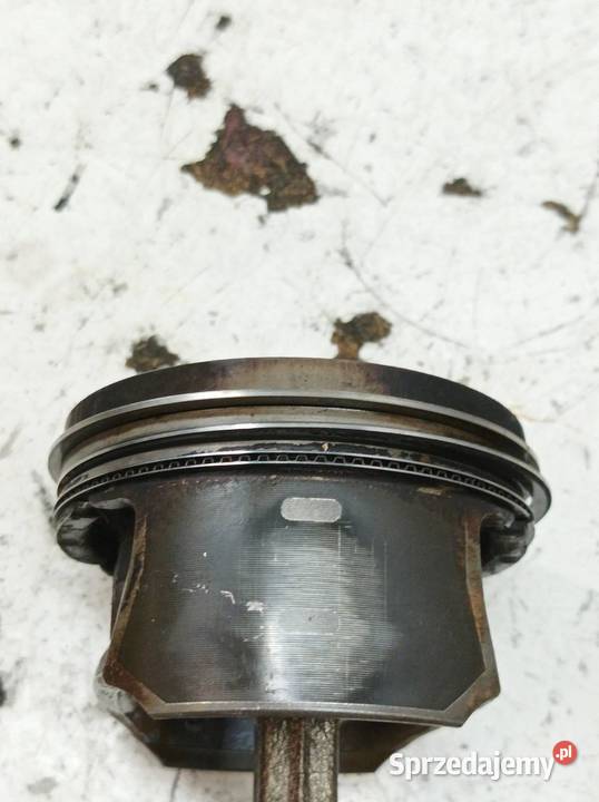 TŁOK KORBOWÓD 73L41 12 16V Opel Corsa V 2014 E